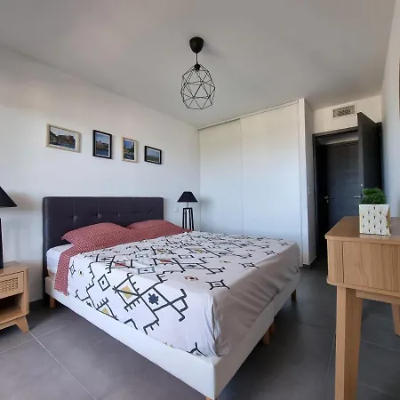 Locorse - Superbe T2 Avec Belle Vue *