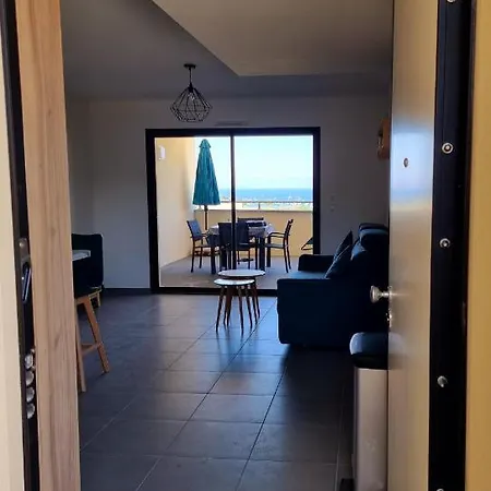 T2 Vue Panoramique Terrasse 22m à 9 Min à Pied Parking Privé * Grosseto-Prugna